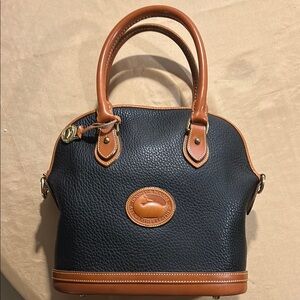 NWOT Dooney & Bourke Black and Tan Satchel with Structured Design